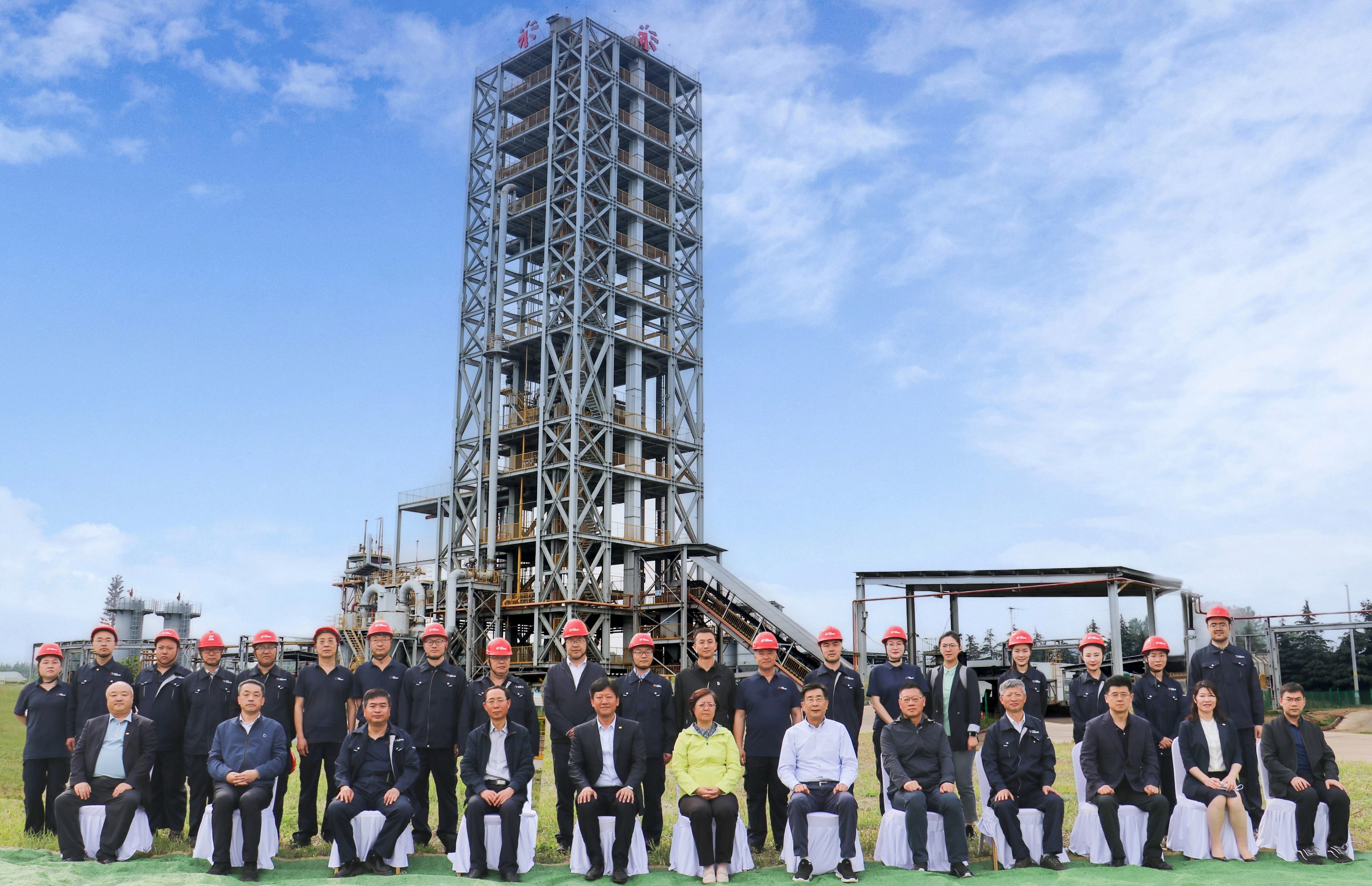 包头市委常委、包钢（集团）公司党委书记、董事长孟繁英一行到中国钢研纯氢金年汇技术开发中试基地调研